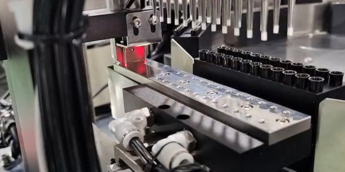  ��Һ��ͷ�Զ���оװ�л�-��������